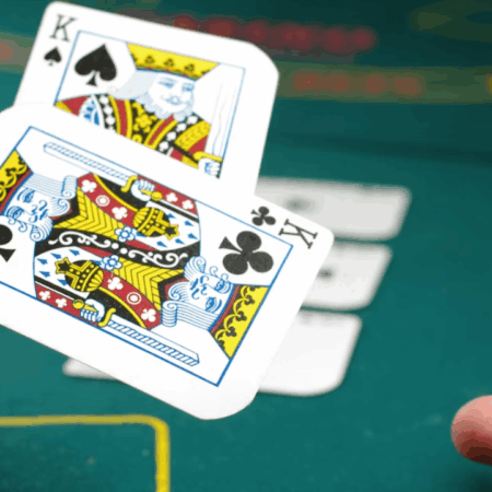Texas Holdem ili Omaha: Koja igra je bolji izbor?